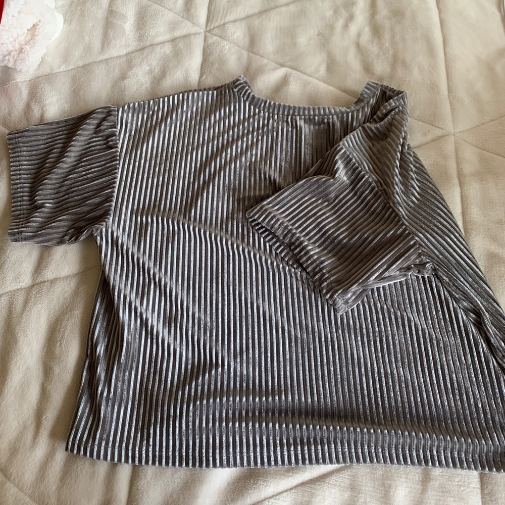 Forever 21 velvet shirt